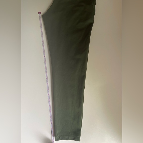 Girlfriend Collective Compressive High-Rise 7/8 Legging - Picture 7 of 7